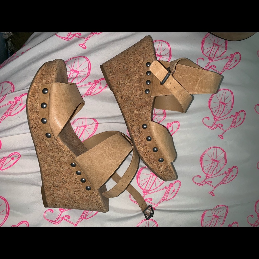 ⭐️LUCKY BRAND wedges⭐️